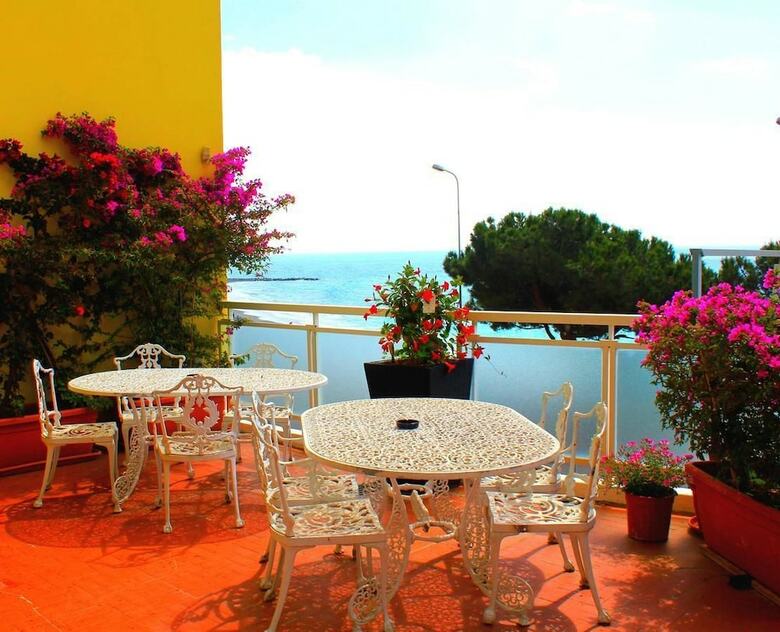 Hotel Marina
