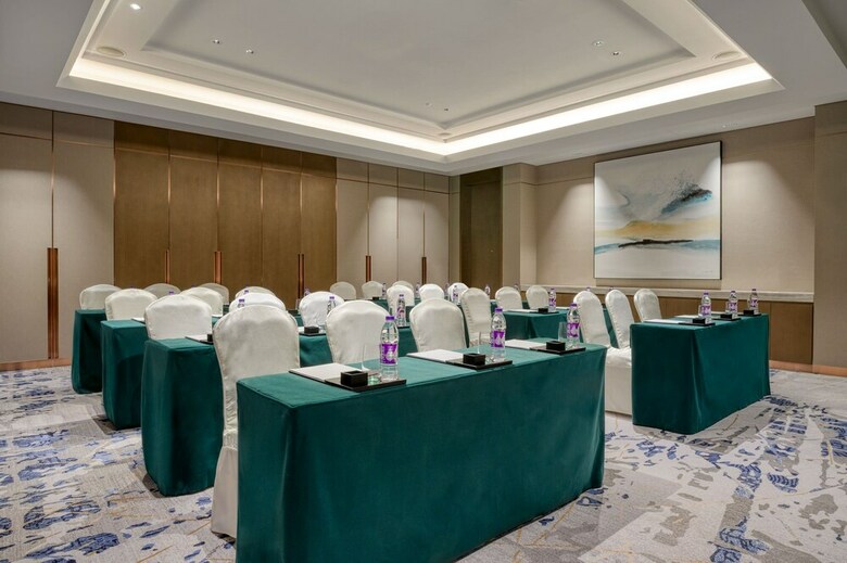 Hotel Crowne Plaza Beihai Silver Beach