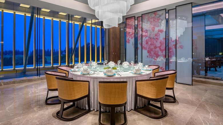 Hotel Crowne Plaza Beihai Silver Beach