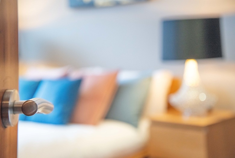 Stylish Central Reading Apartment With Free Parking