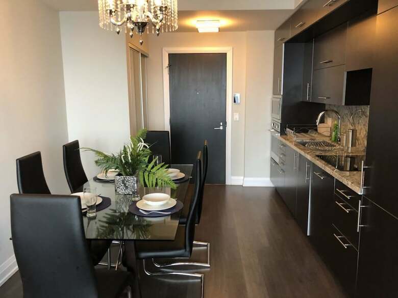 Apartamentos Kashaneh At Hullmark