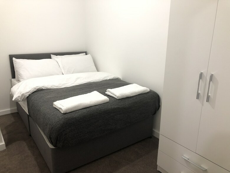 Showcase Apartments - Highcross House Apart Hotel