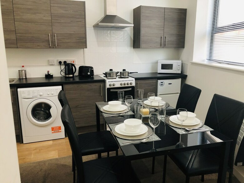 Showcase Apartments - Highcross House Apart Hotel