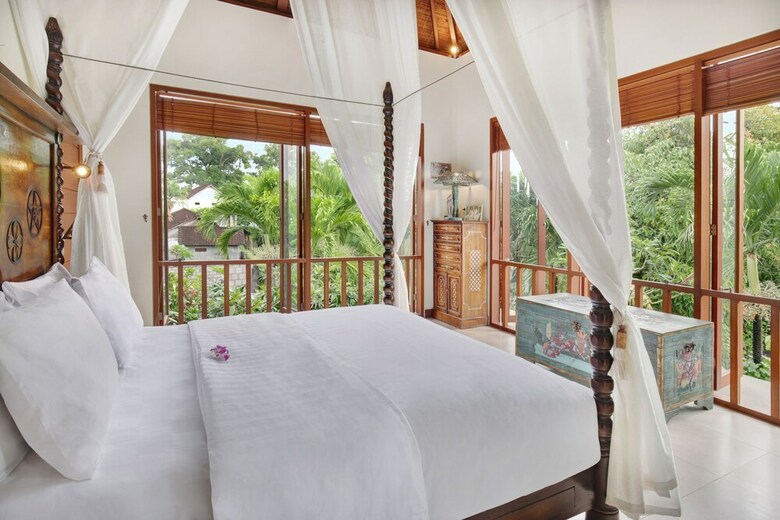 Villa Angel's House