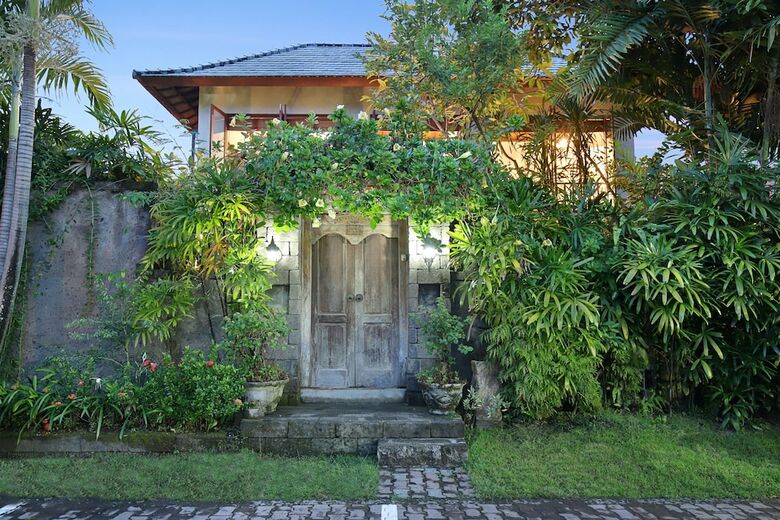Villa Angel's House