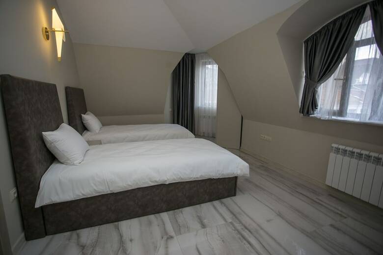 Downtown Hotel