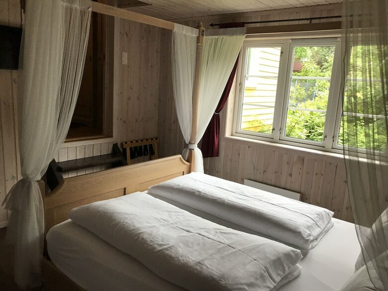 Dalen Bed And Breakfast