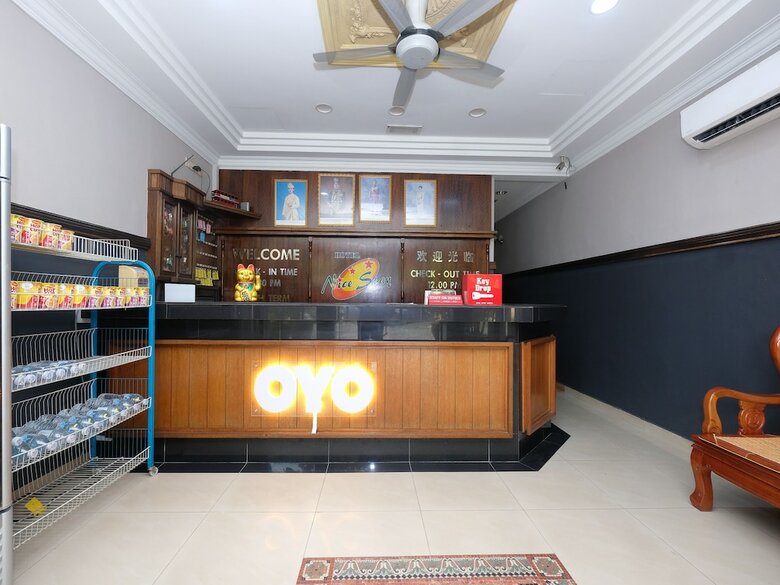 Oyo 1190 Nice Stay Hotel