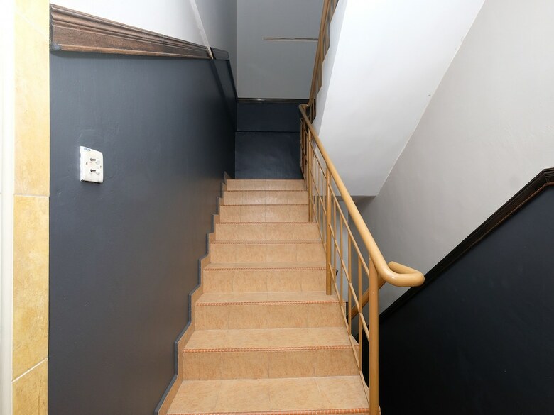 Oyo 1190 Nice Stay Hotel