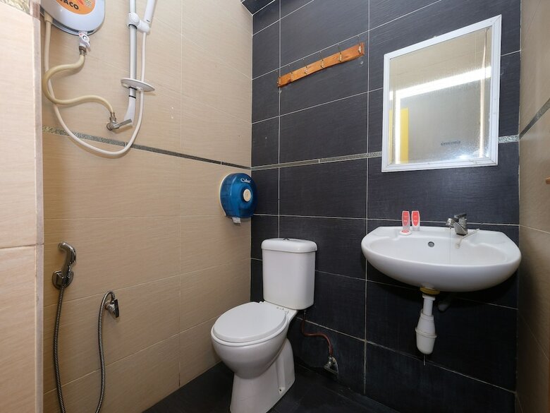 Oyo 1190 Nice Stay Hotel