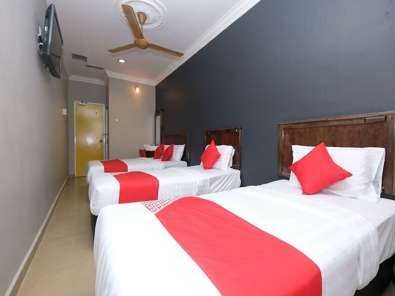 Oyo 1190 Nice Stay Hotel