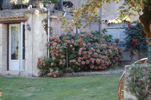 Hostal L'amiraut� Sur Ba�se