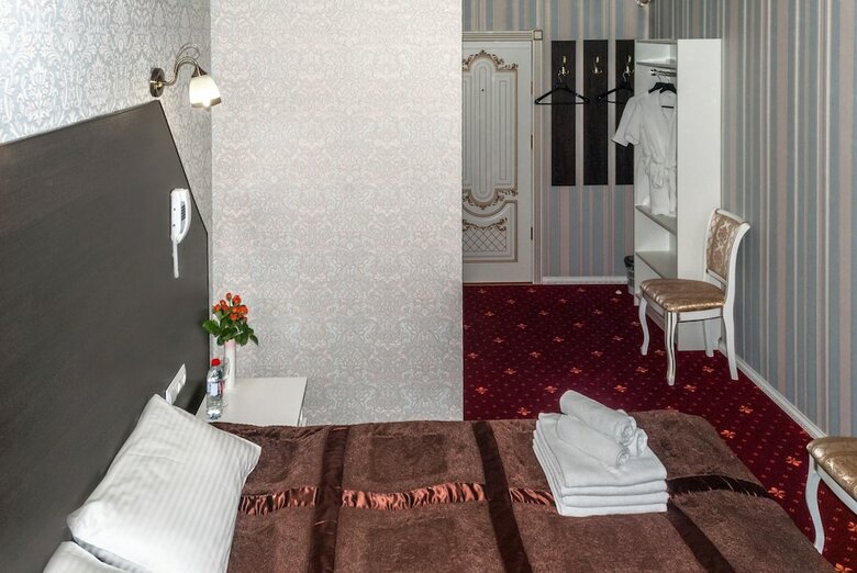 Hotel Grand On Bolshoy