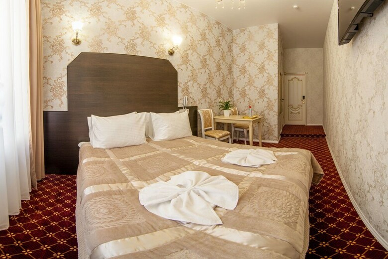 Hotel Grand On Bolshoy