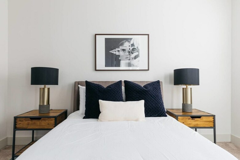 Refreshing 3br/3ba Townhouse Mins To Dt By Domio