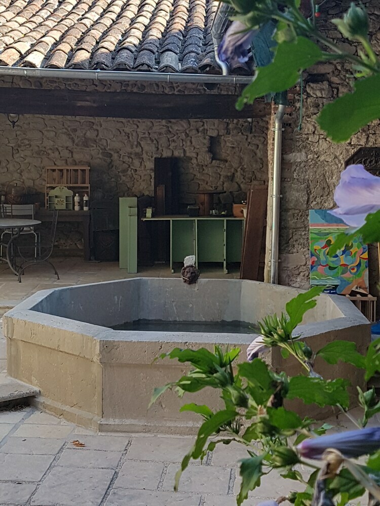 Hotel La Belle Cour
