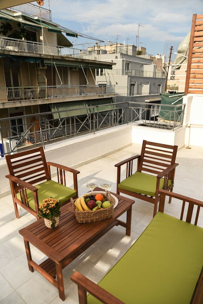Hotel Tier Collection