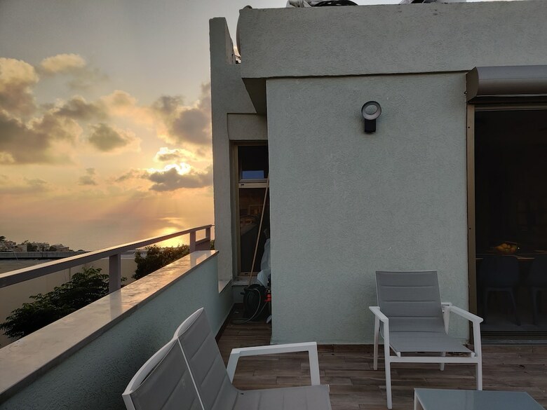 Luxury Suites By Notaly Ariel