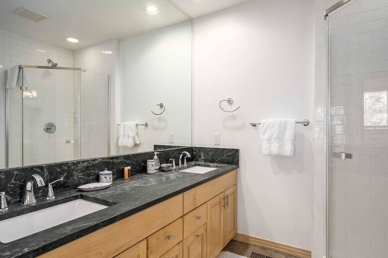Cascades Townhomes Shasta 4