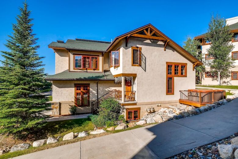 Eagleridge Townhomes 1455