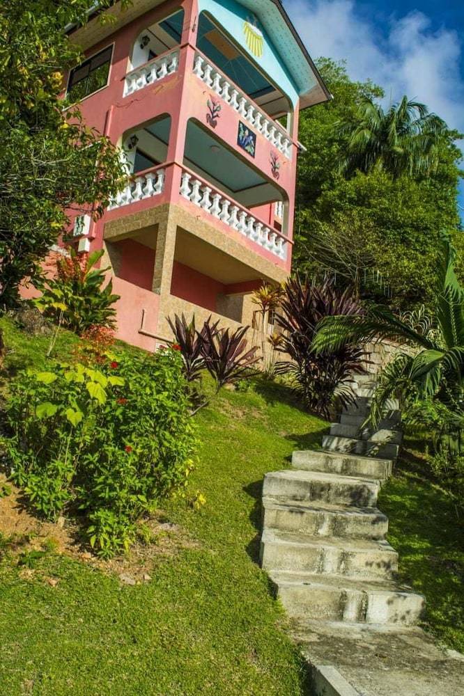 Hotel Les Elles Guesthouse Self Catering
