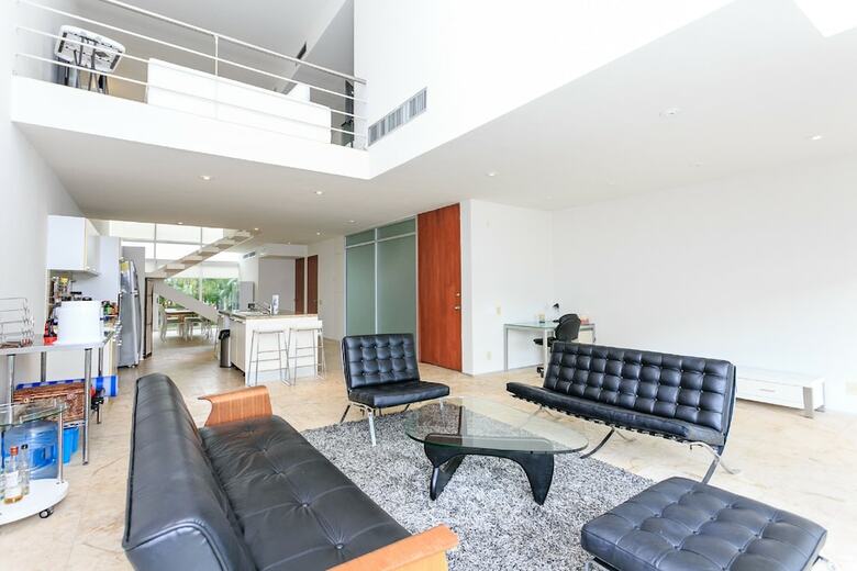 Aparthotel Luxury Condos At Magia