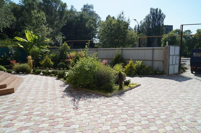 Hotel Rodnichok Guest House