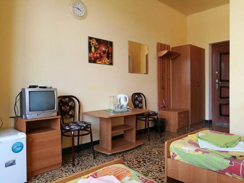 Hotel Rodnichok Guest House