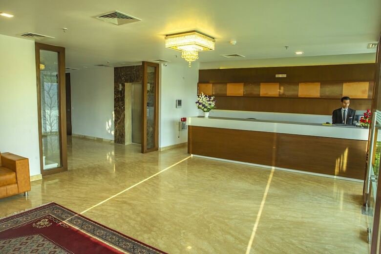 Hotel The Agra Grande