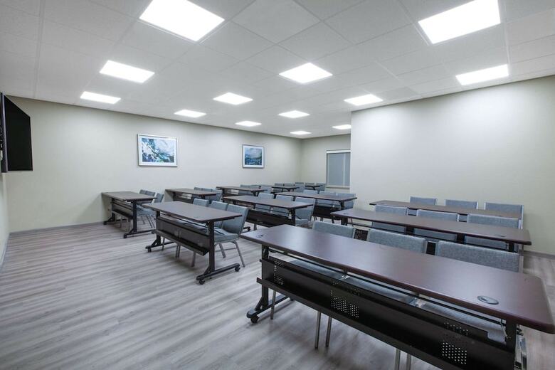Hotel Hawthorn Suites By Wyndham Odessa