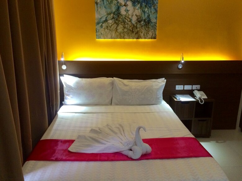 Cres Ebo Mansion Hotel And Bistro