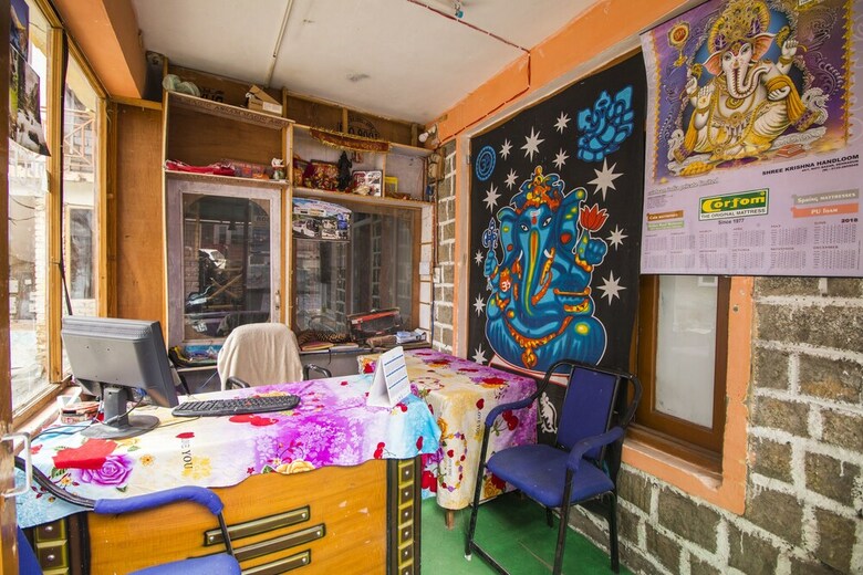 Hotel Giriraj Guest House