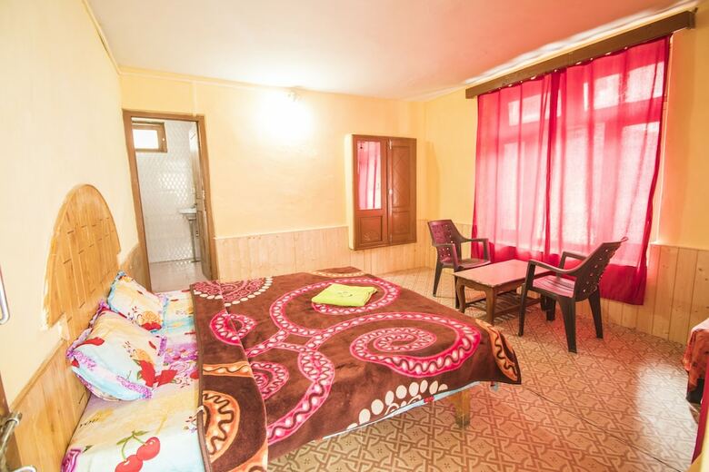 Hotel Giriraj Guest House