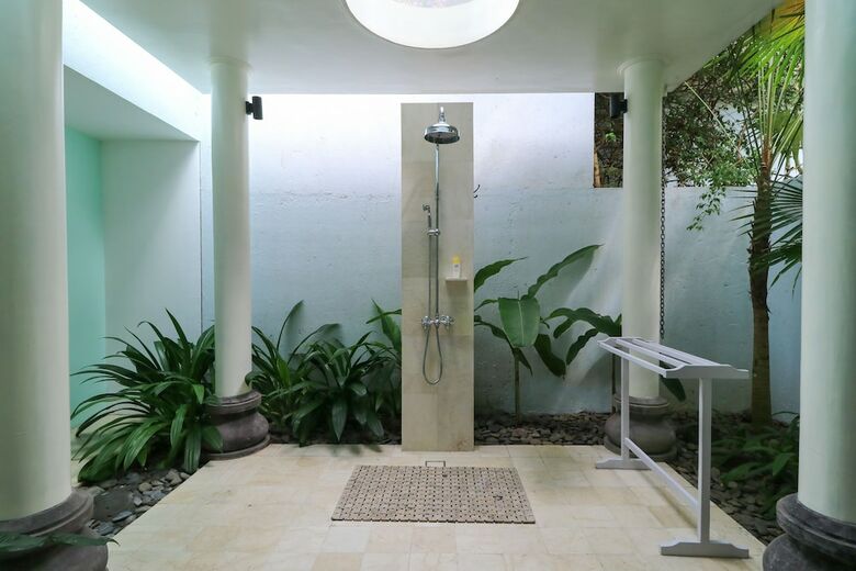 Bali Santi Villa