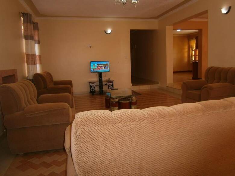 Hotel Elgon Village Guest House