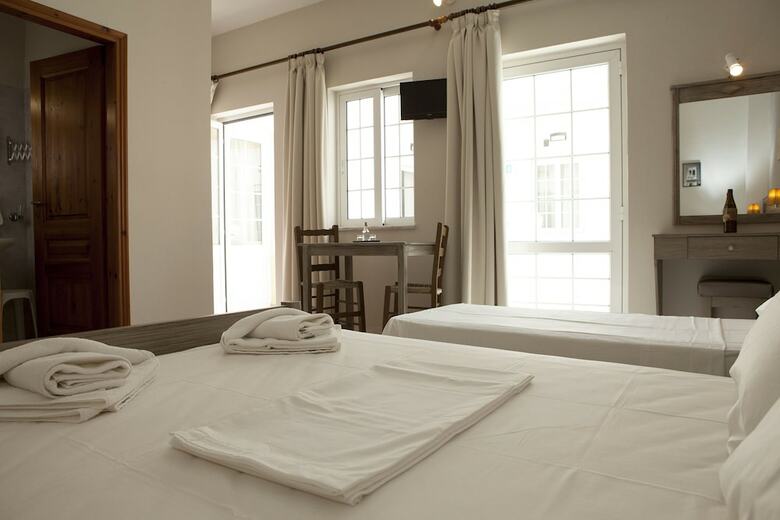 Anna Katerina Apartments