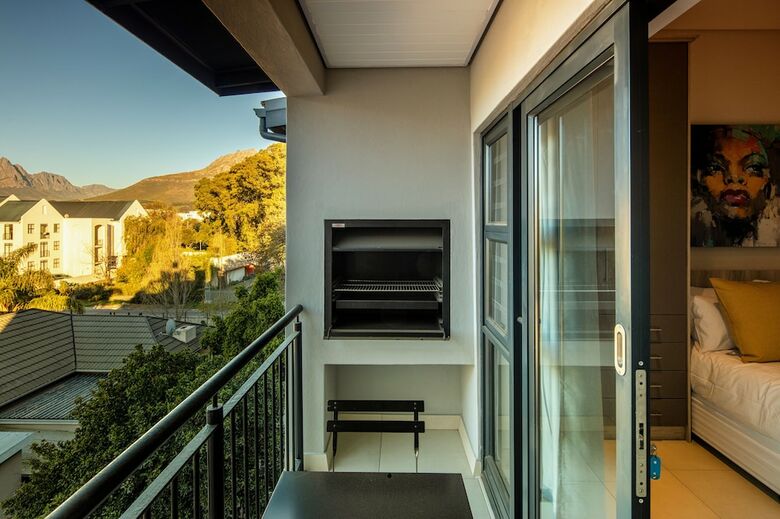 The Den Apartments By Cape Summer Villas