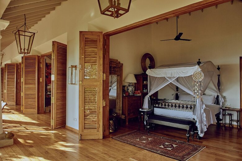 Villa Space