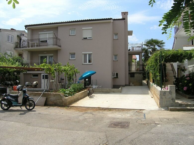Apartment Lusic