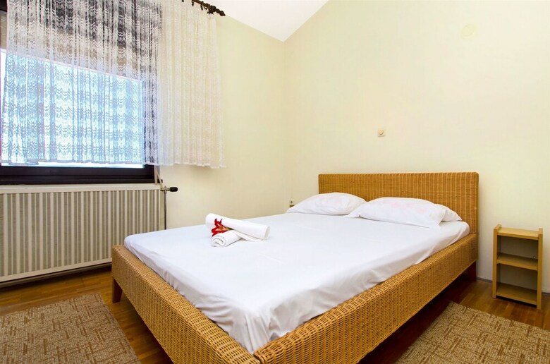 Apartments Mirko