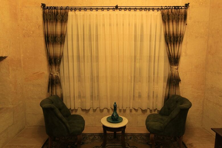 Hotel Tafana Cave & Stone Lodge
