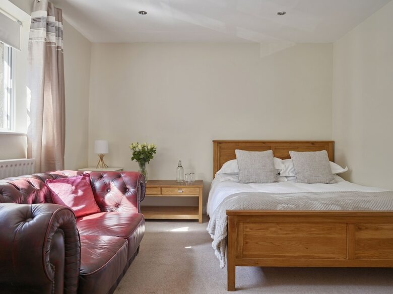 Tennant Arms Hotel