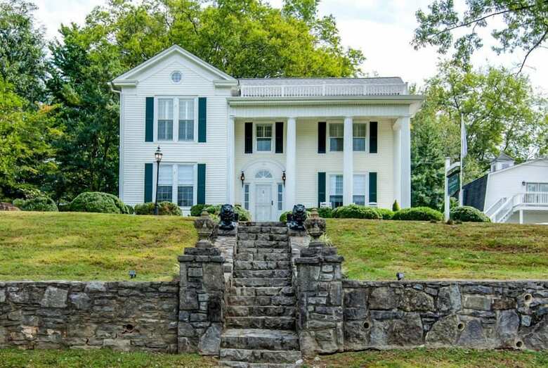 Bed & Breakfast Tolley House