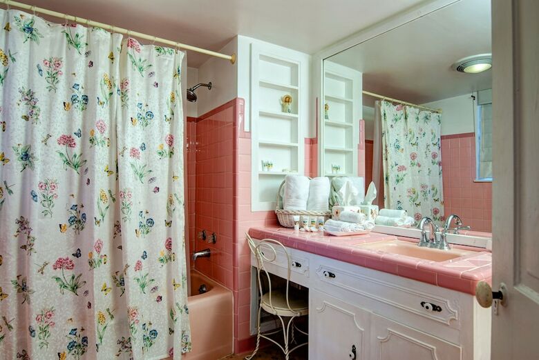Bed & Breakfast Tolley House