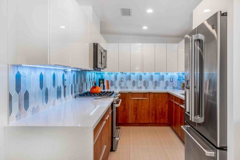 Ps Desert Indulgence Three-bedroom House