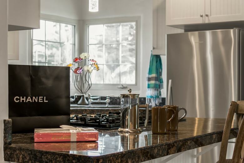 Palm Springs Glamour Three Bedroom House