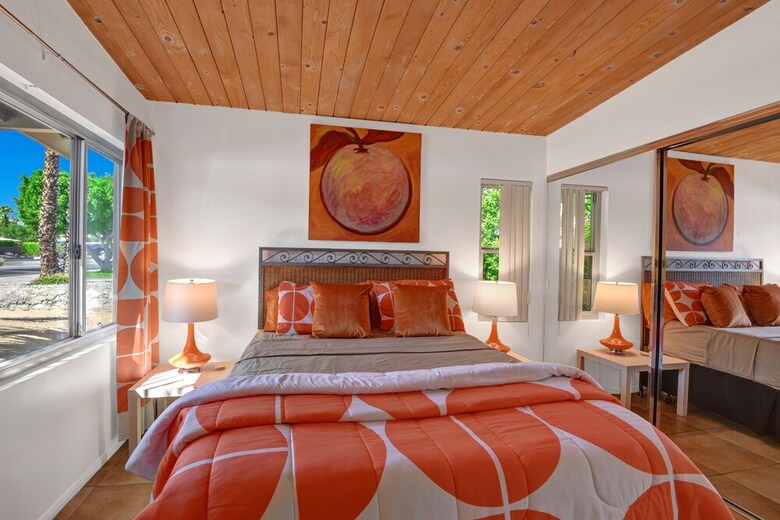 Banana Cabana Palm Springs Three Bedroom House