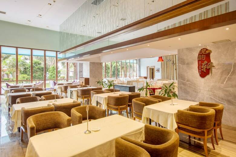 Days Hotel & Suites Yangjiang