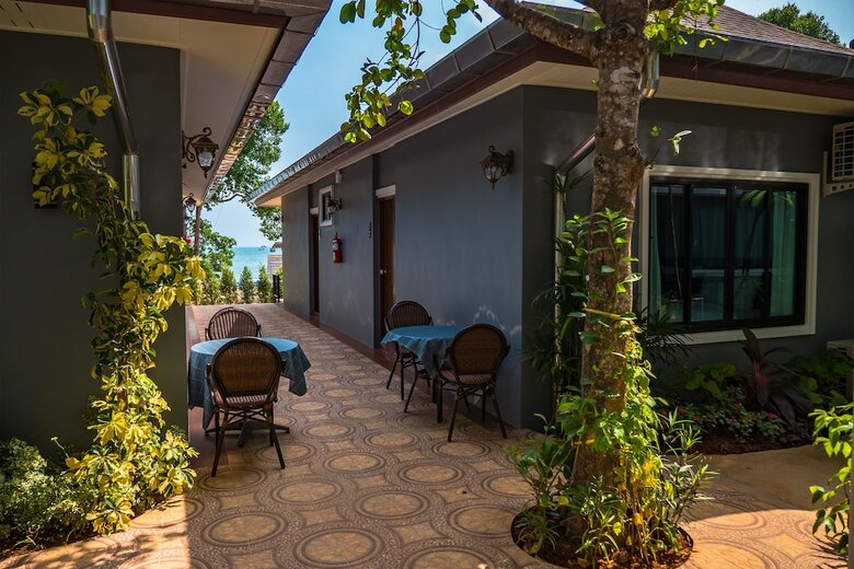 Hotel Blue Orchid Beach Krabi