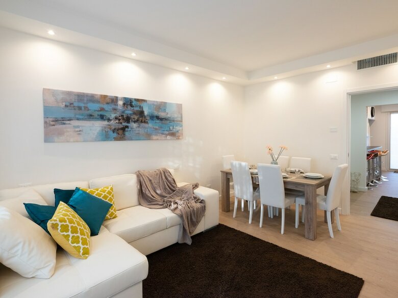 Be Happy Apartment By H-fast